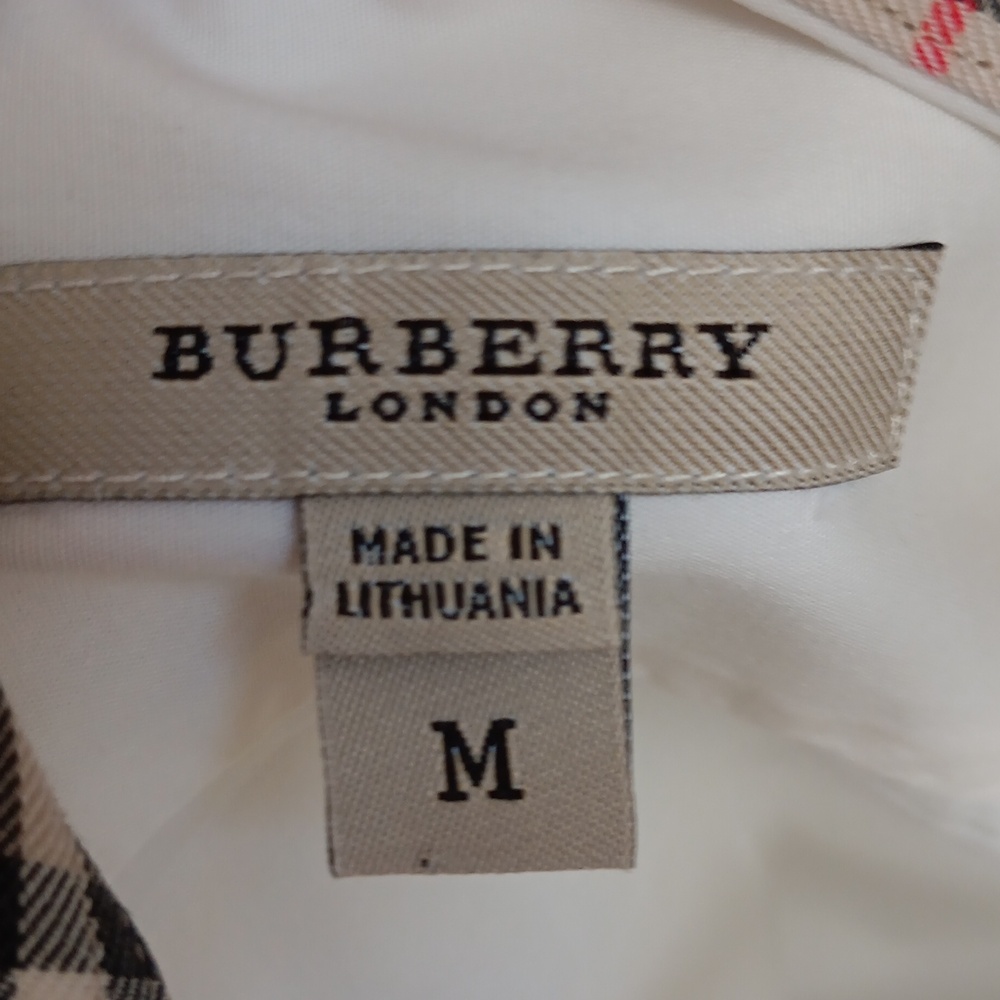 BURBERRY..NOVA DETAIL BUTTON DOWN..MEDIUM - image 8